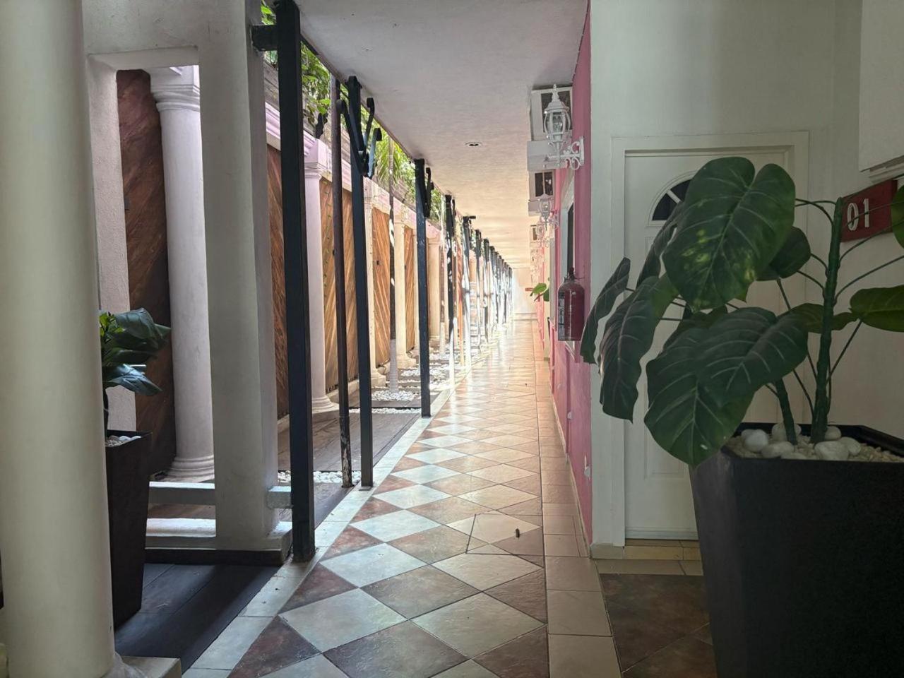 Hotel La Casona Villahermosa Exteriör bild